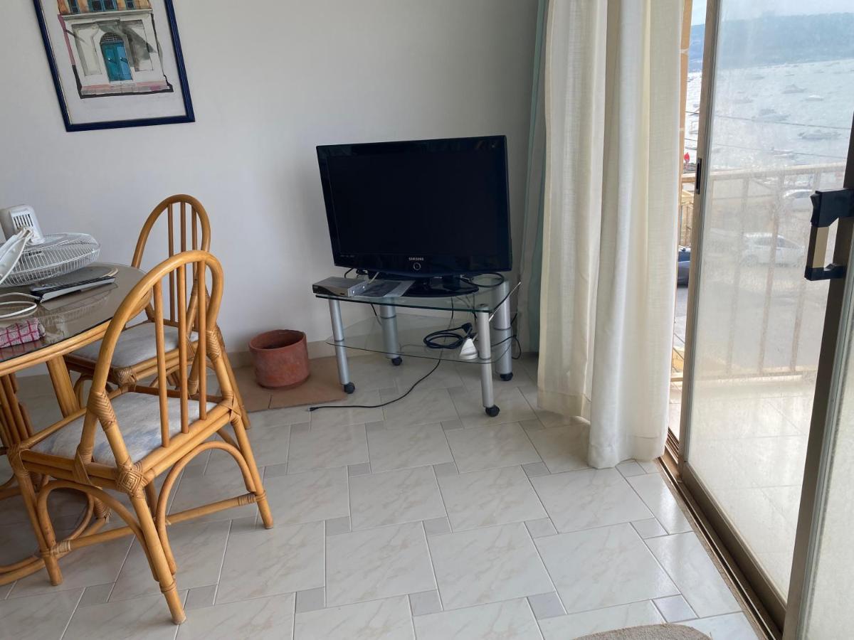 Sea Front Apartment At Mellieha Bay, Malta! ภายนอก รูปภาพ